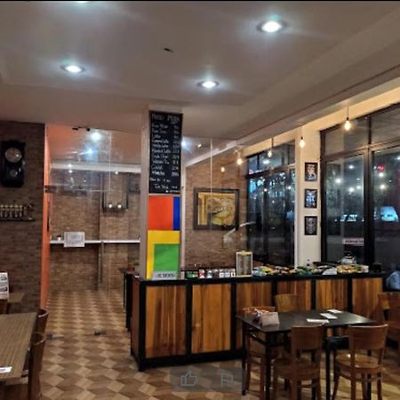 Mira Hotel Banjarmasin  Zewnętrze zdjęcie